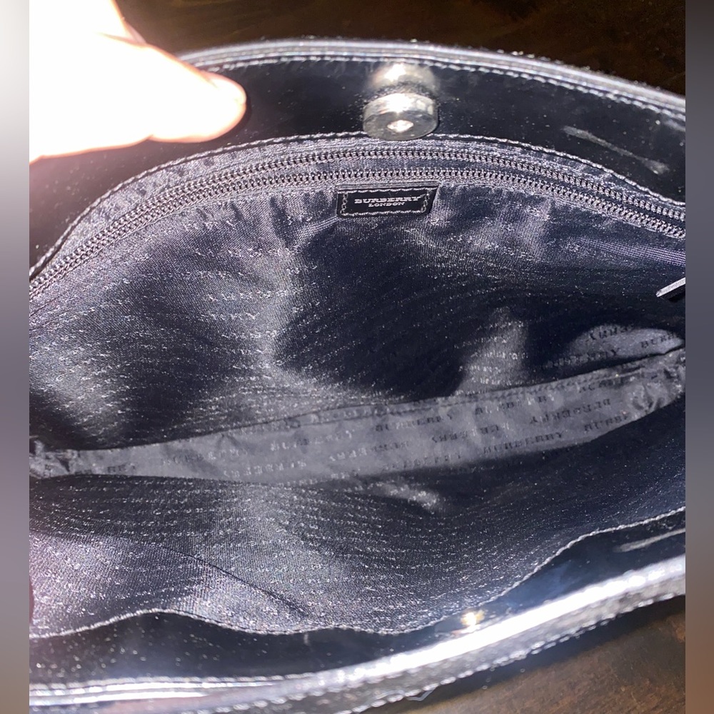 Burrberry Plaid Bag - Picture 5 of 9